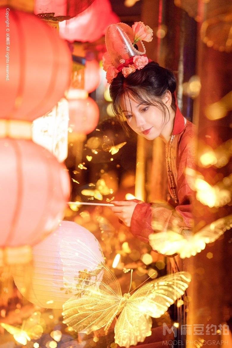 汉服模特