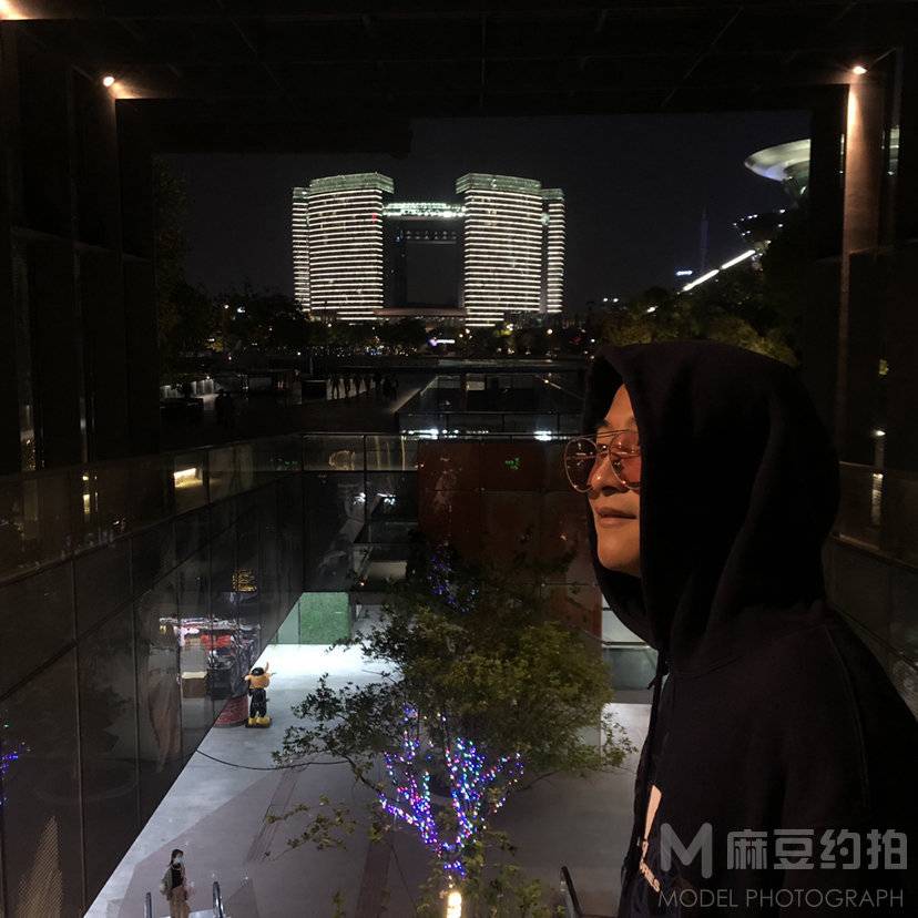 胶片模特