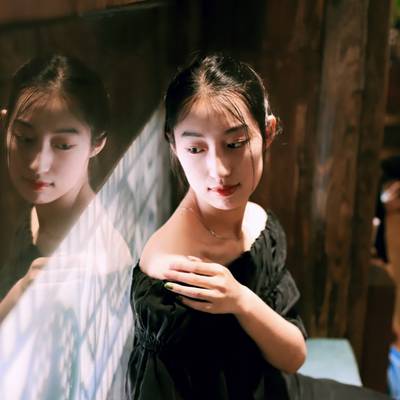 情绪模特