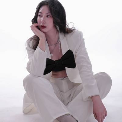 黑白模特