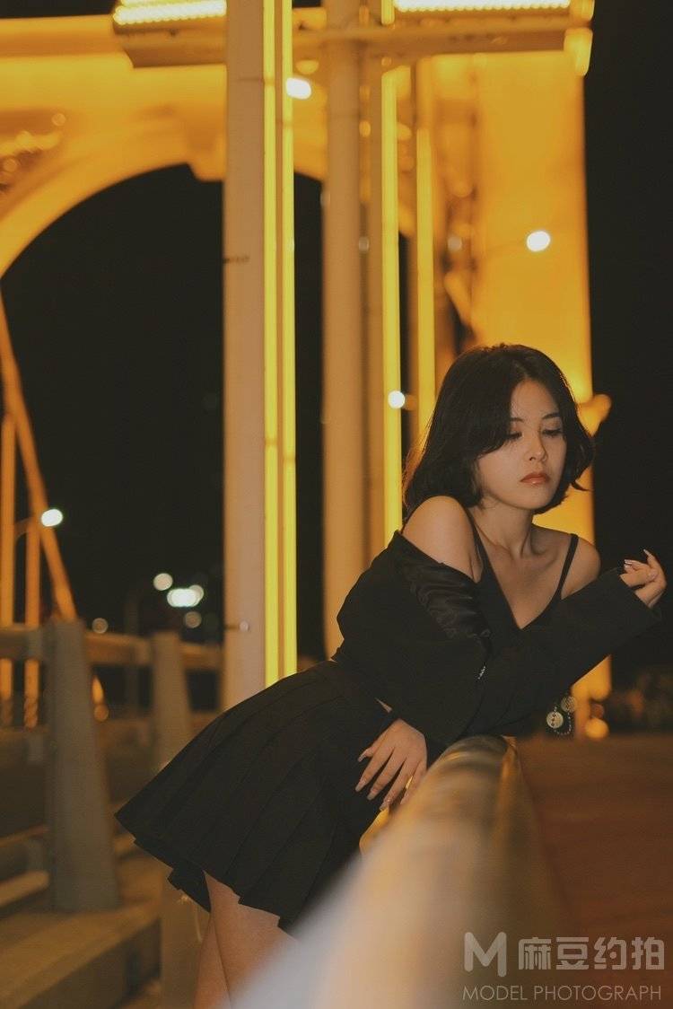 夜景模特