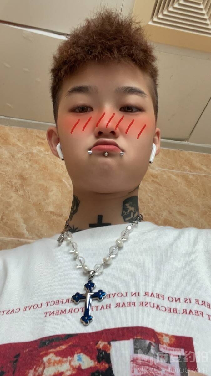 暗黑模特