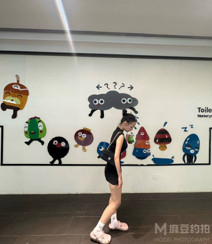 黑白模特
