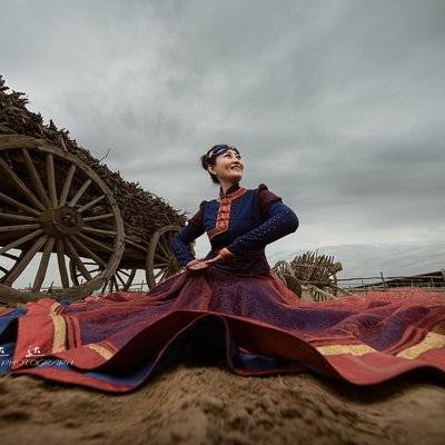 情绪模特