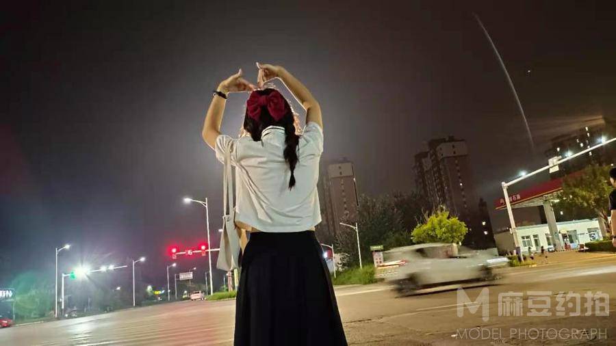 校园模特