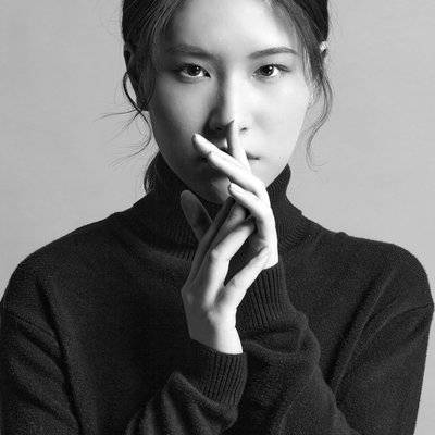 黑白模特