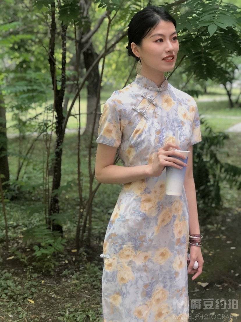 纪实模特
