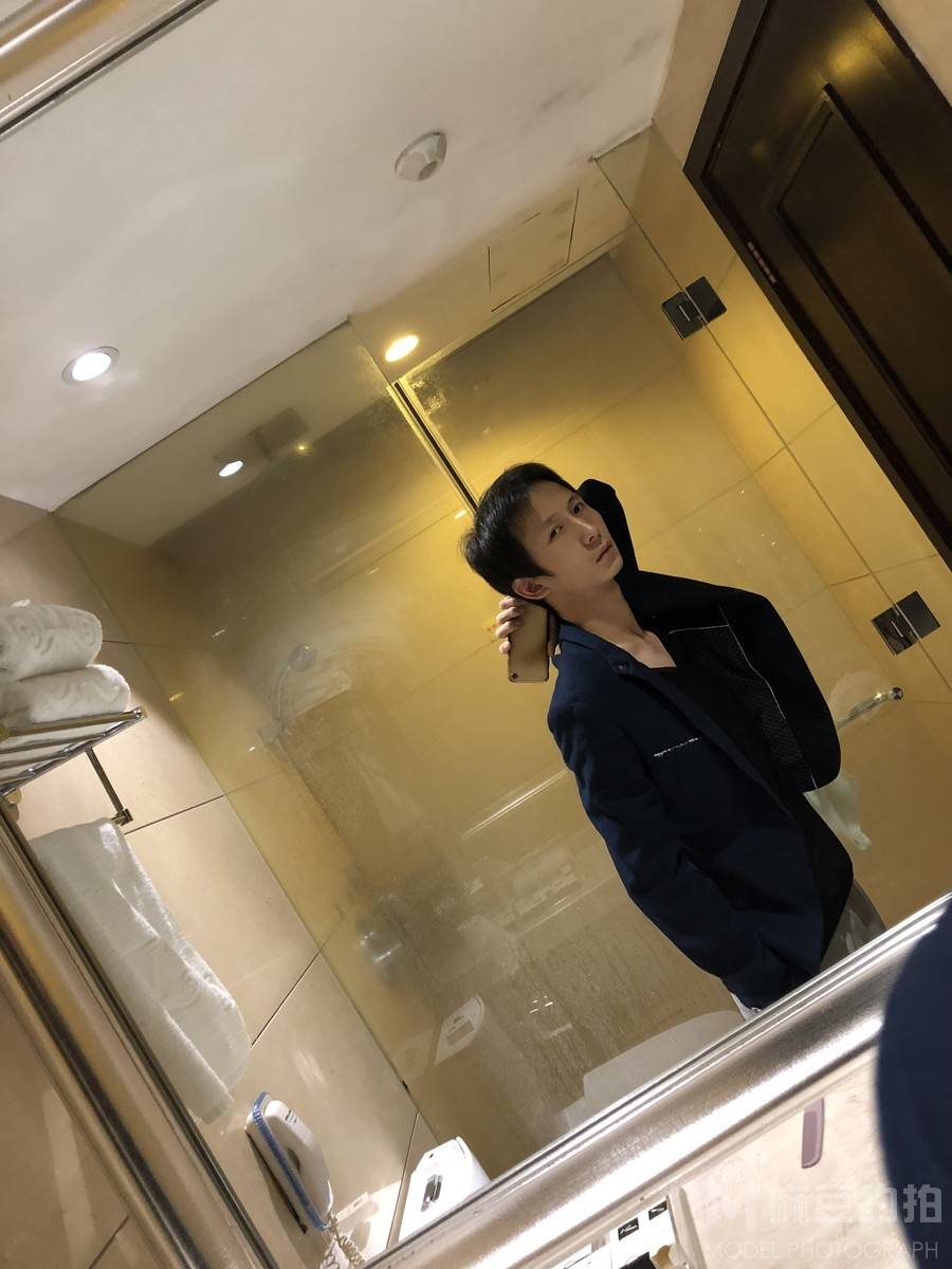 纪实模特