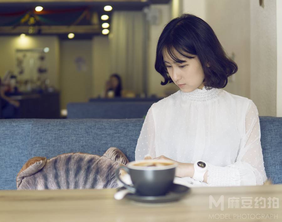 情绪模特