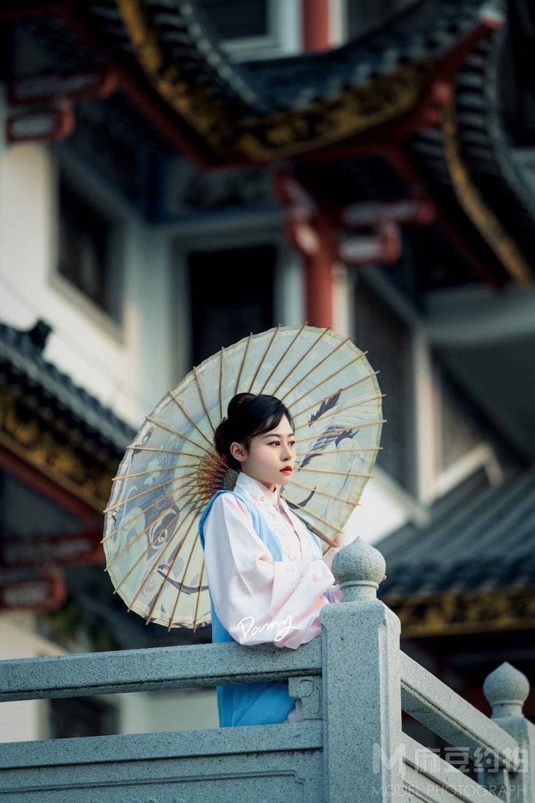 汉服模特