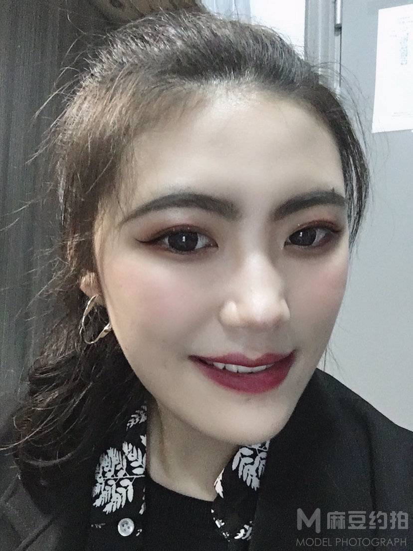 暗黑模特