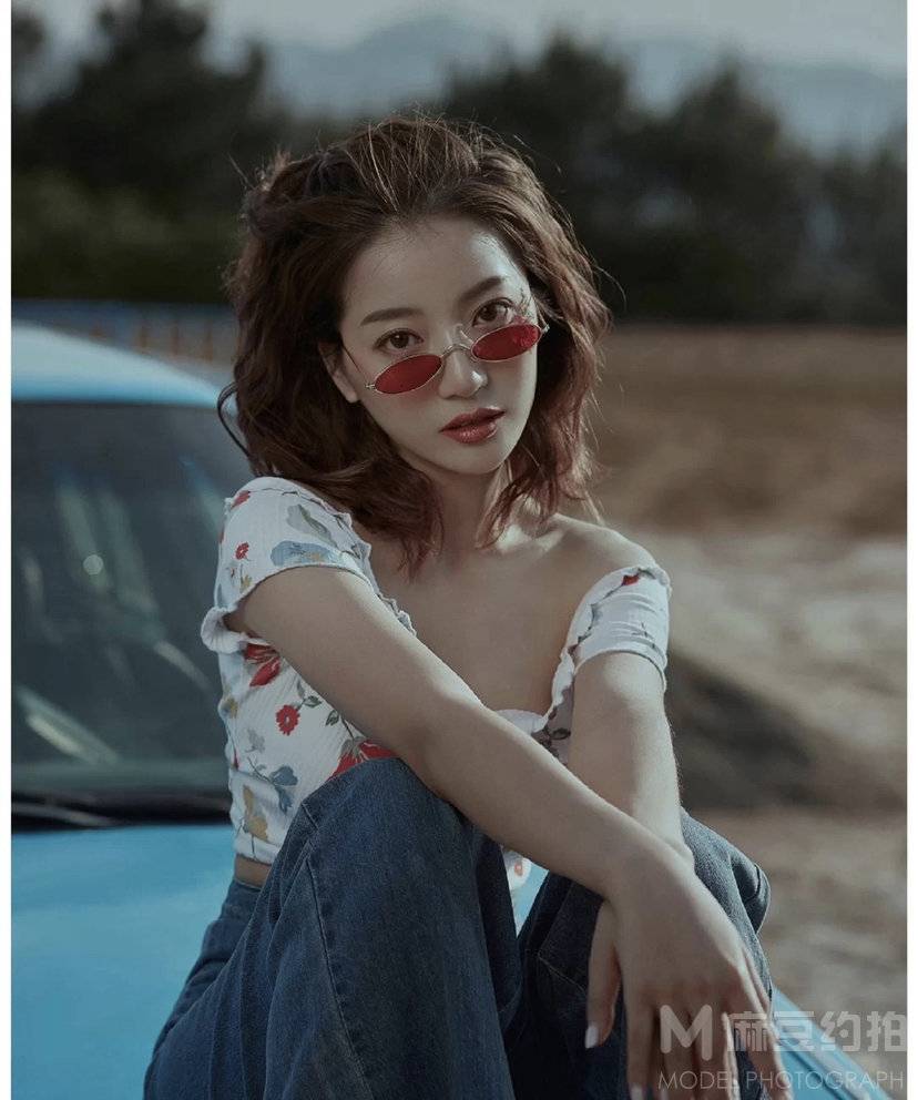 情绪模特