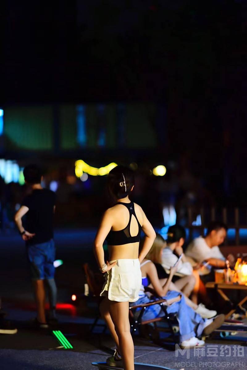 夜景模特