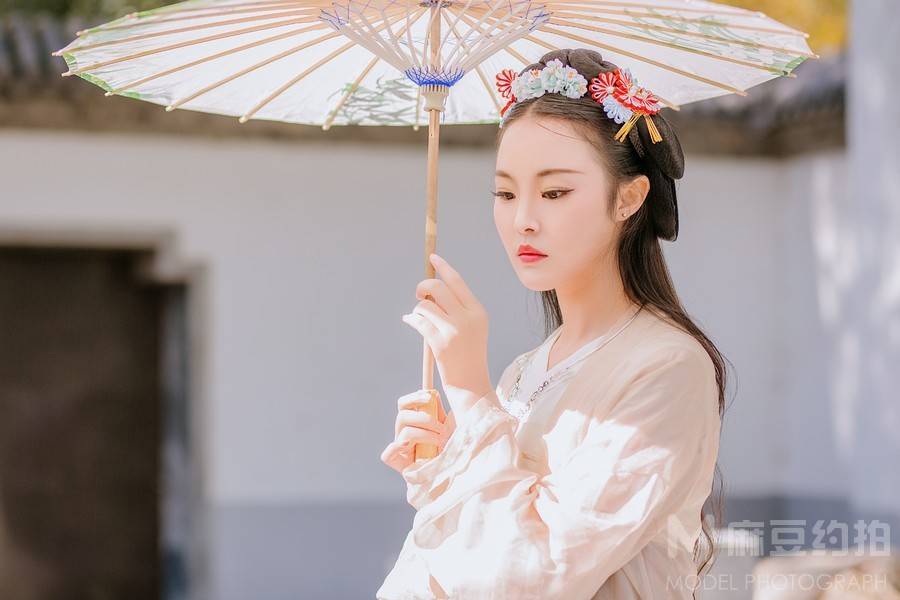 汉服模特