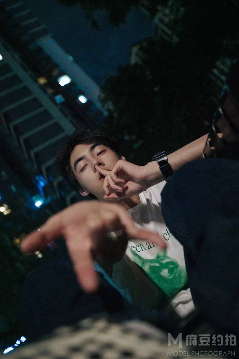 夜景模特