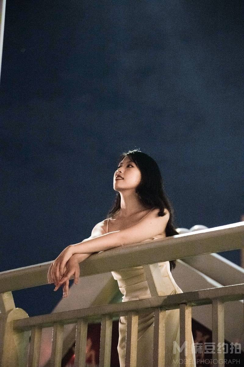 夜景模特