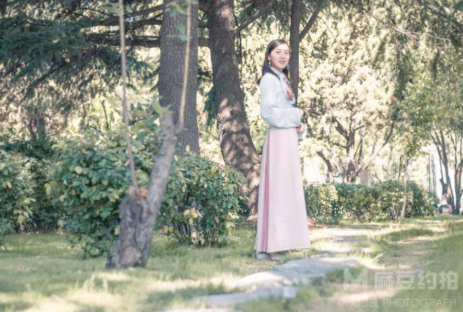汉服模特