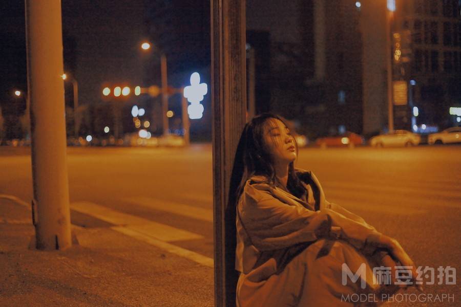 夜景模特