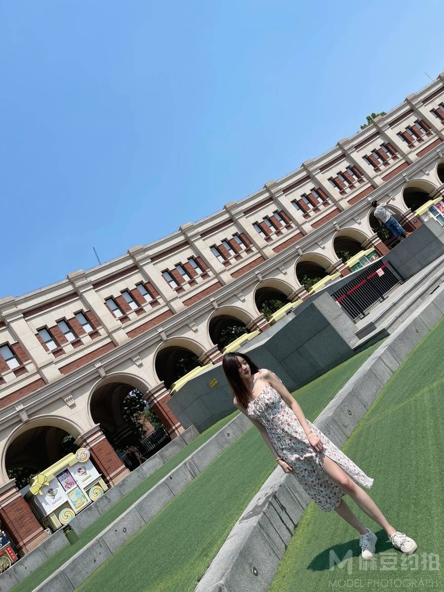 校园模特