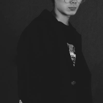 黑白模特