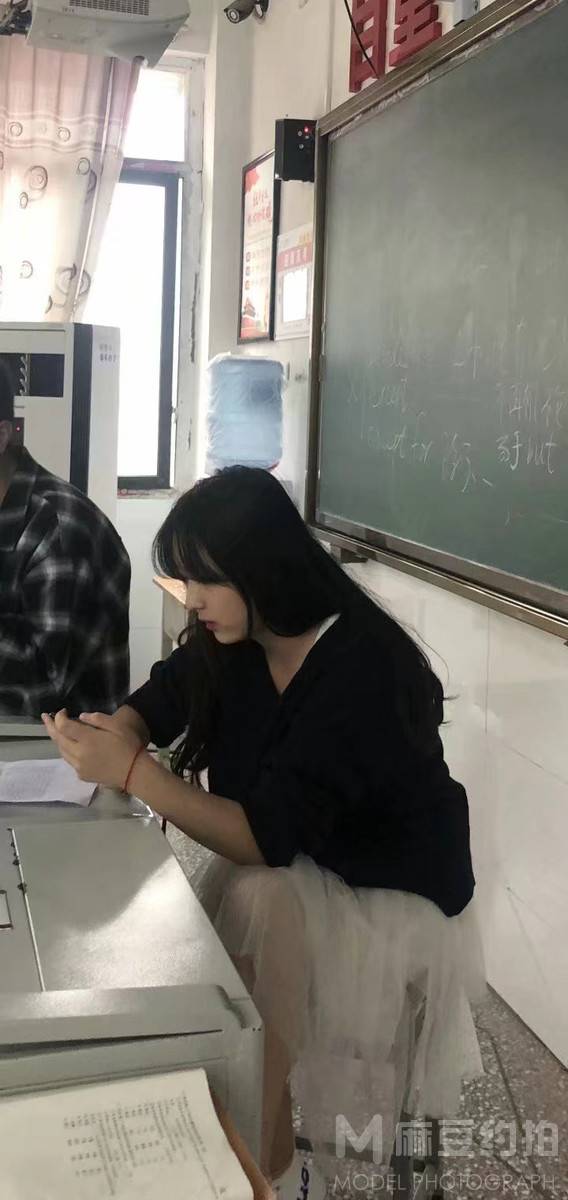 校园模特
