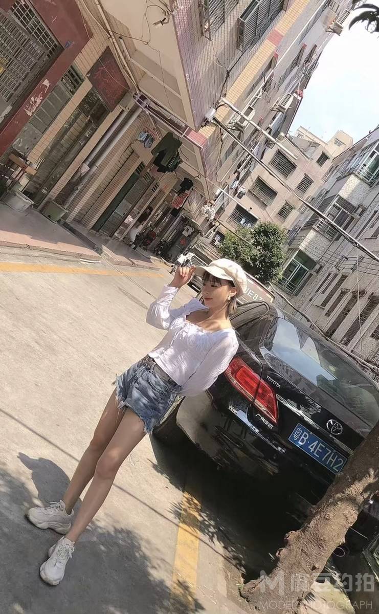 清新模特
