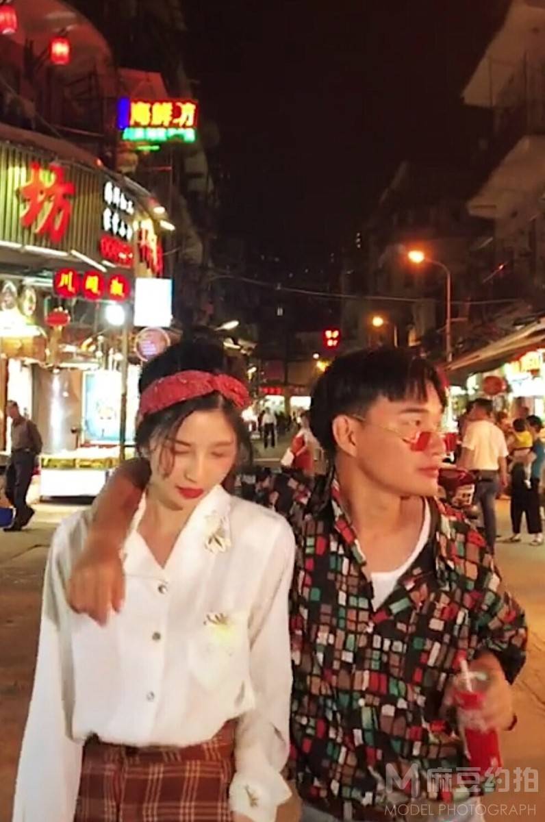 夜景模特