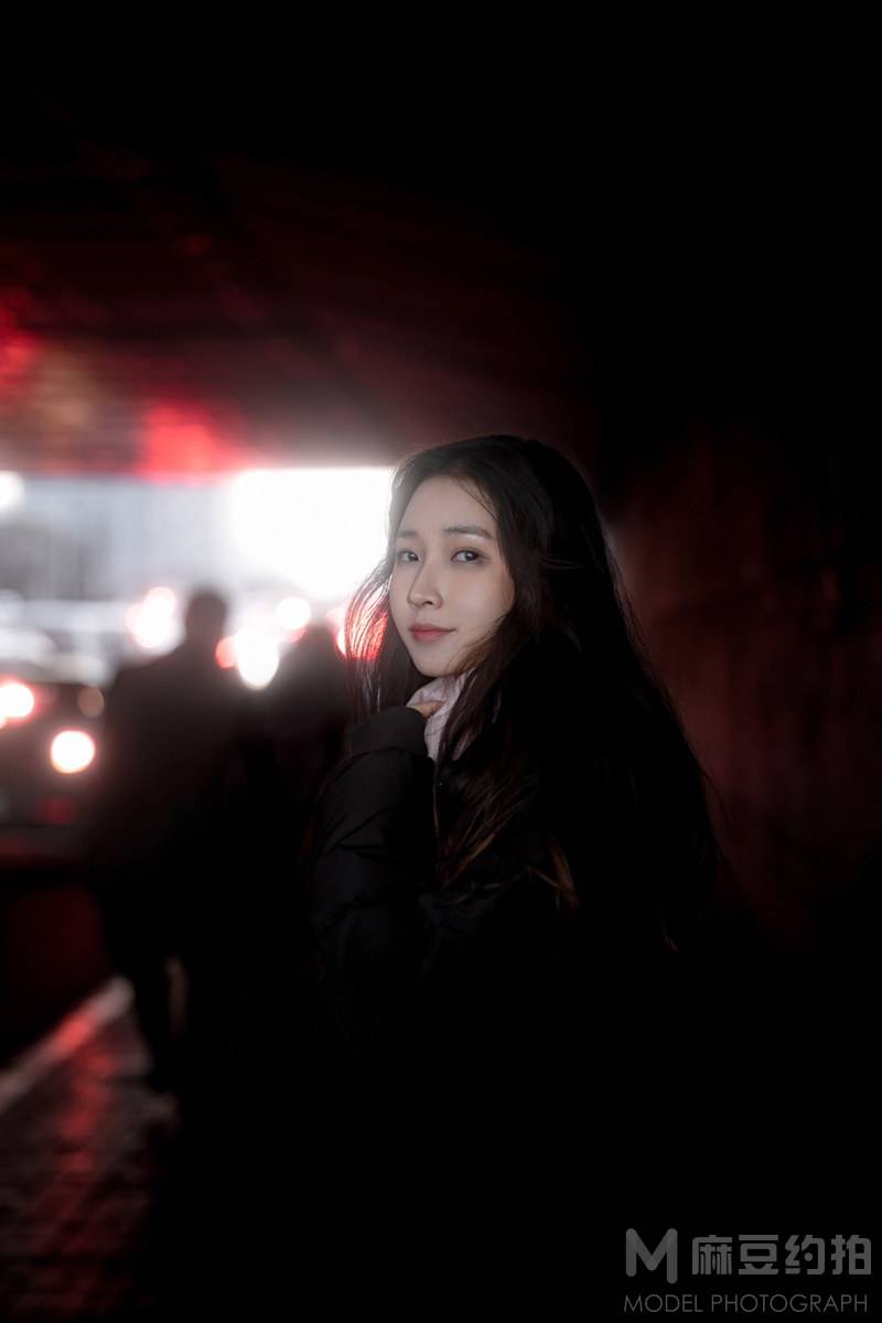 黑白模特