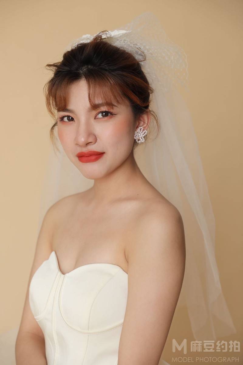 妆容模特