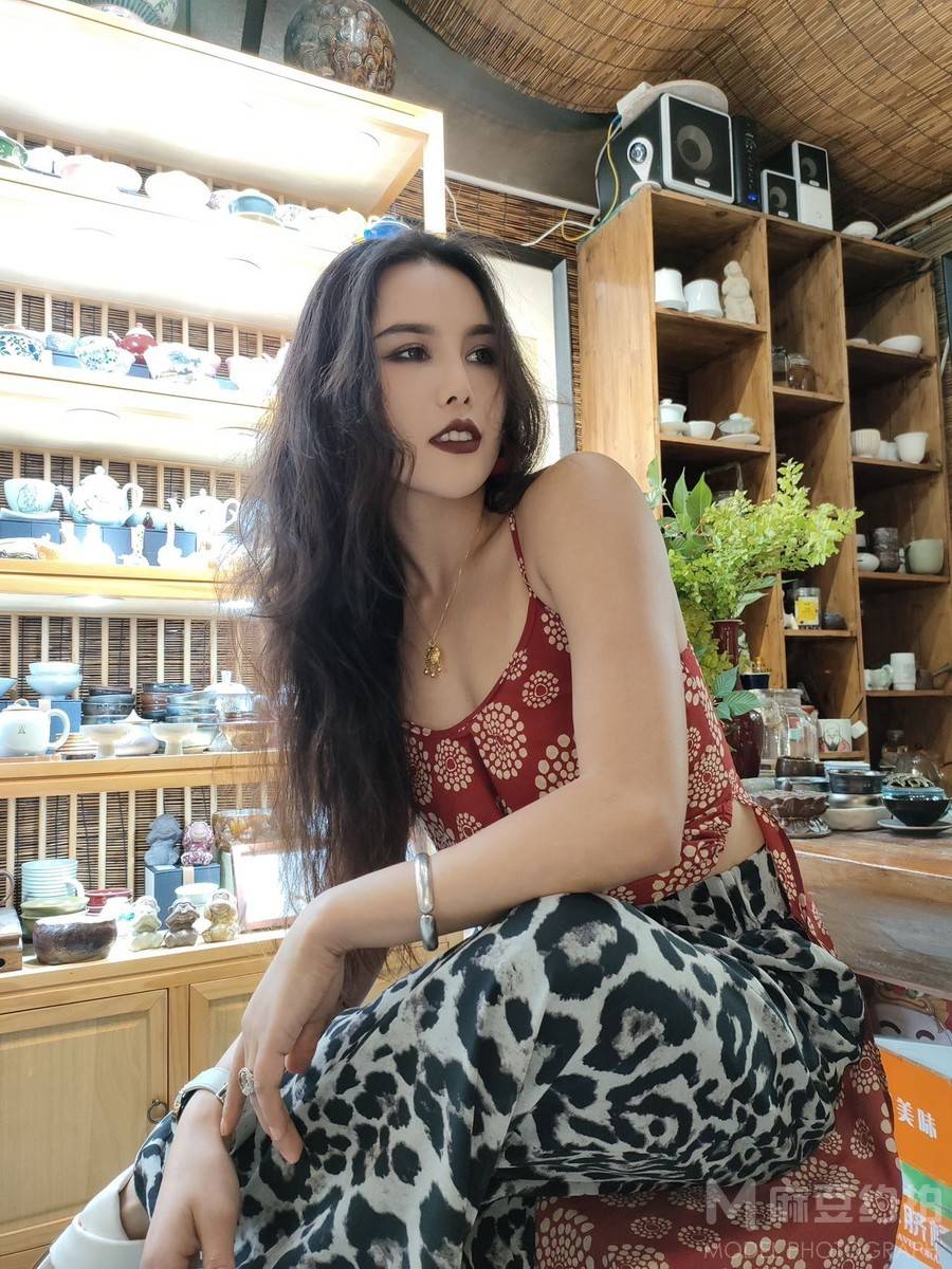暗黑模特