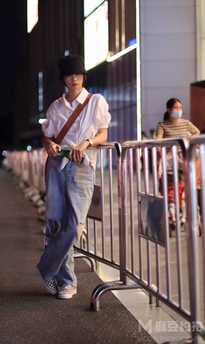 夜景模特
