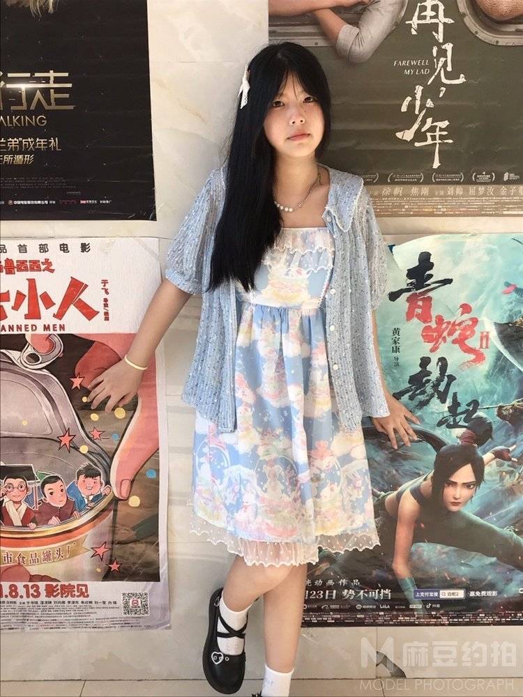校园模特