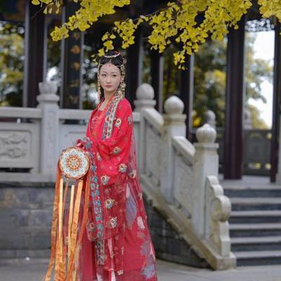 汉服模特