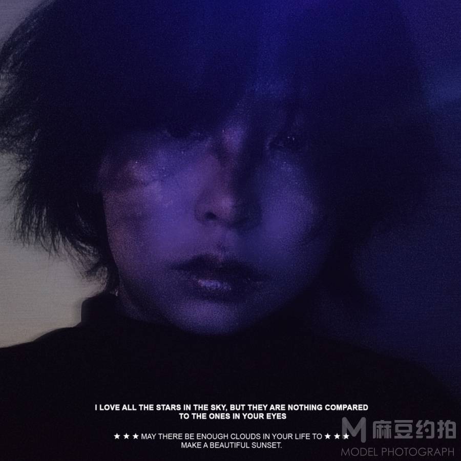 情绪模特