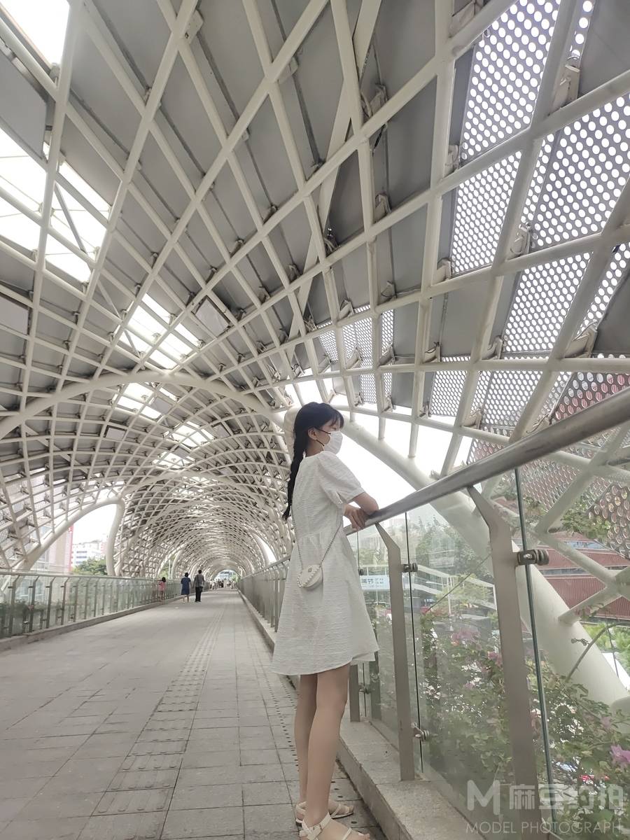 黑白模特