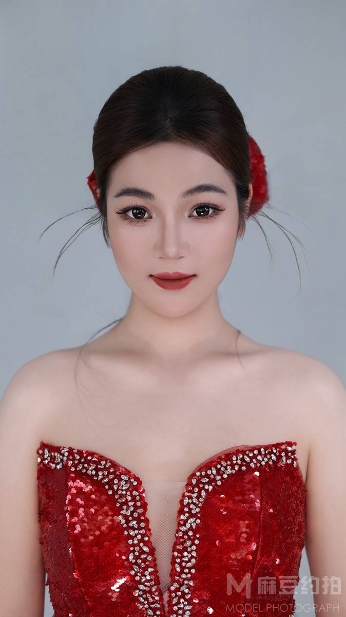 妆容模特