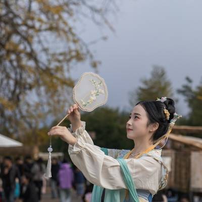 汉服模特