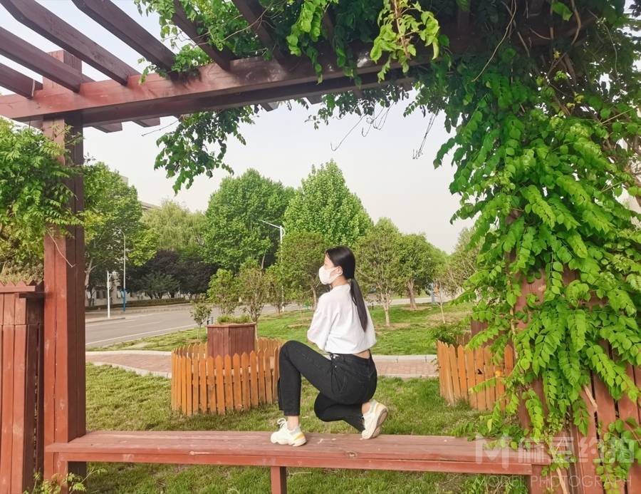 校园模特
