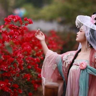 汉服模特