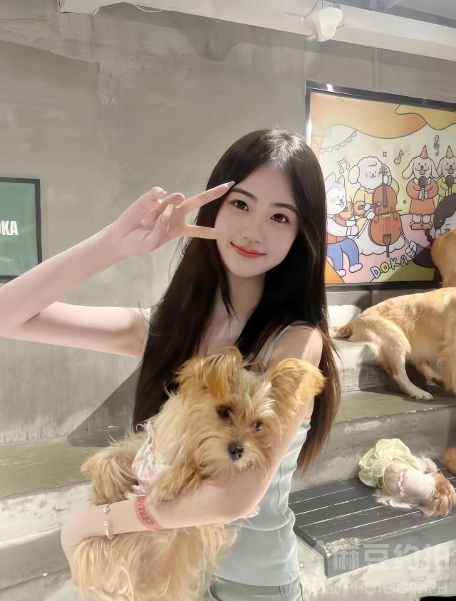 纪实模特
