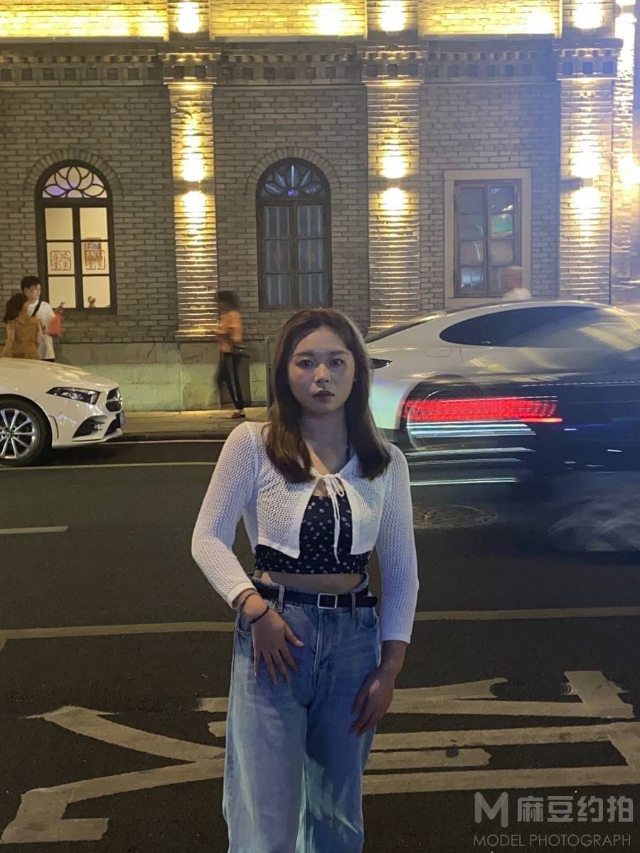 夜景模特
