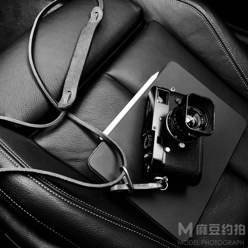 黑白模特