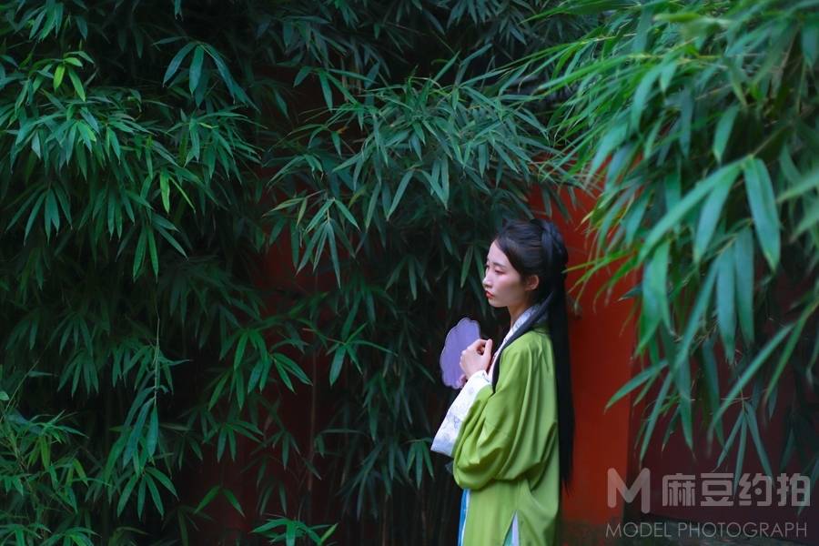 清新模特