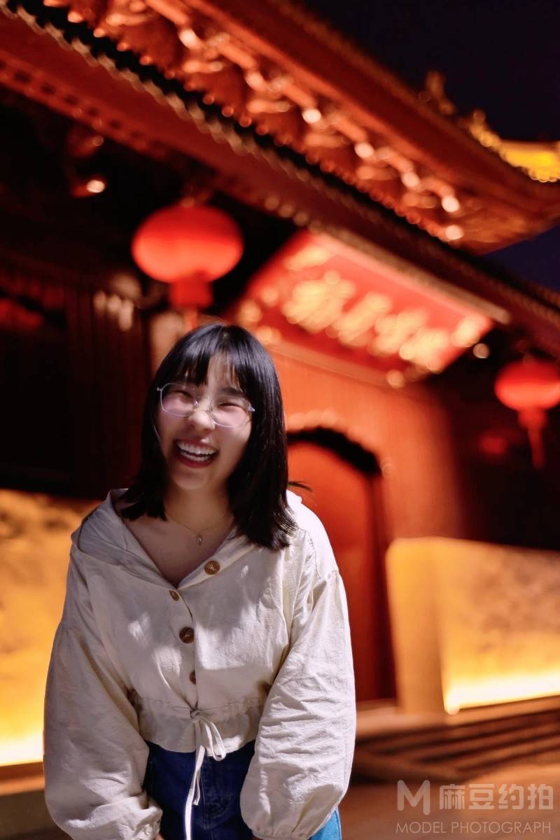 夜景模特