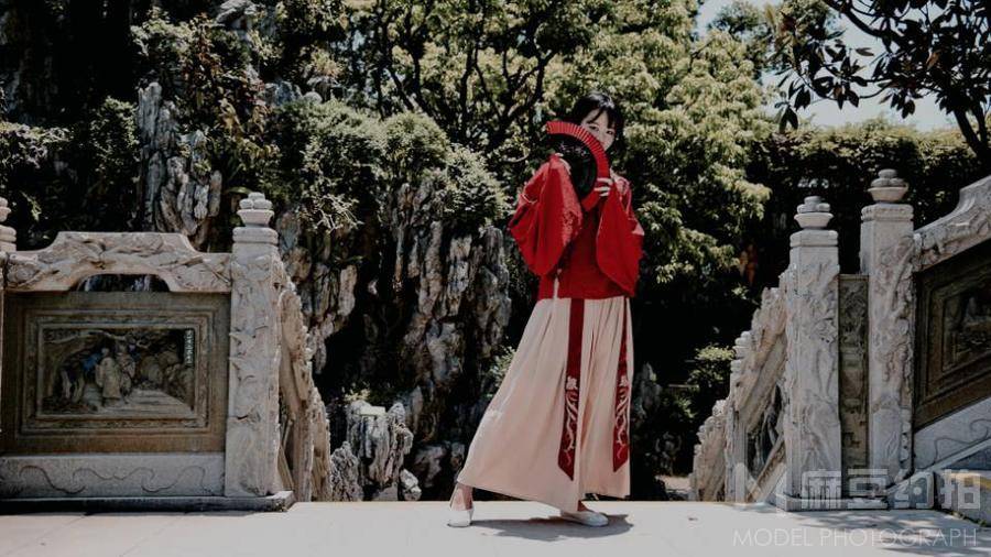 汉服模特