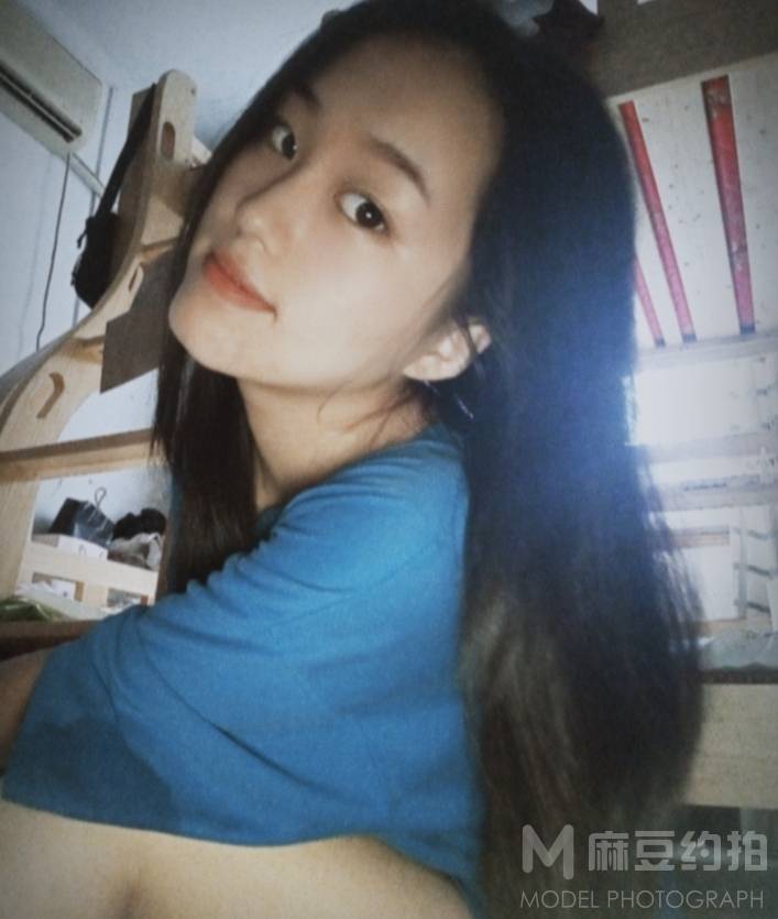 宝丽来模特