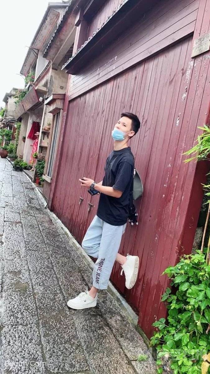 黑白模特