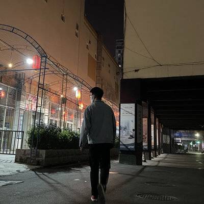 黑白模特