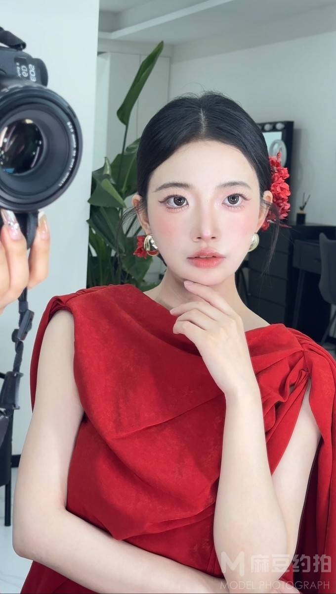 妆容模特