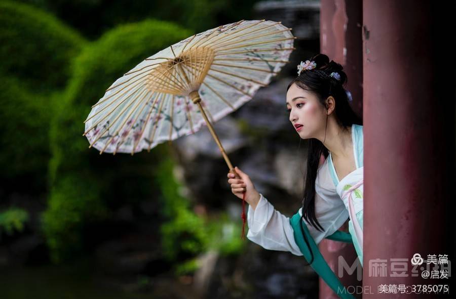 汉服模特